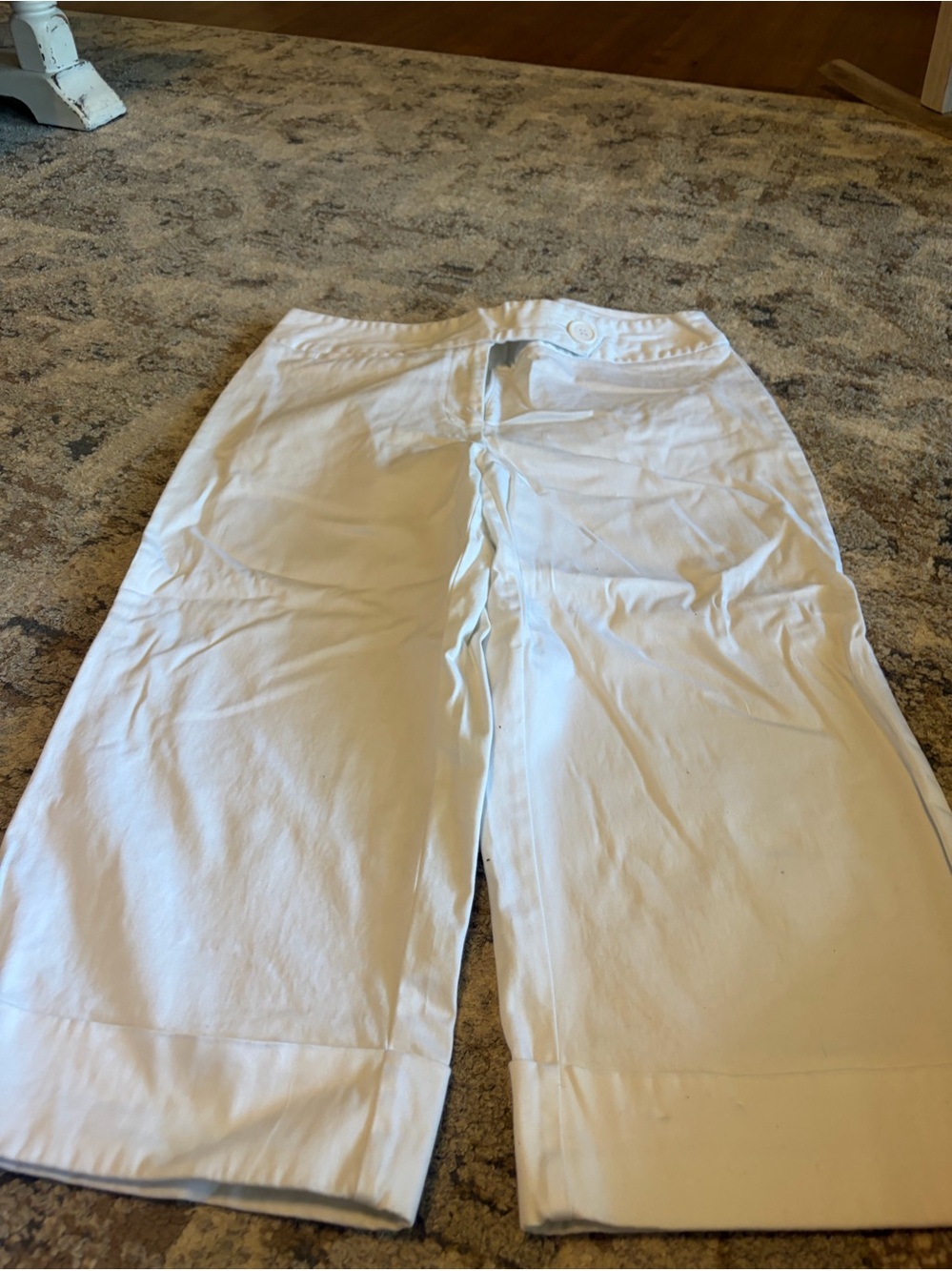 White capri pants